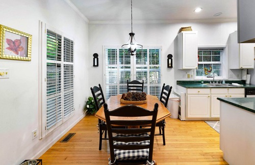 Sapphire Cabina | Sapphire Valley Cabin - Many Resort Amenities!