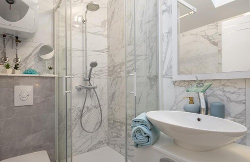 Ratac Apartamento | Sara - Luxurious sea view apartment with garage