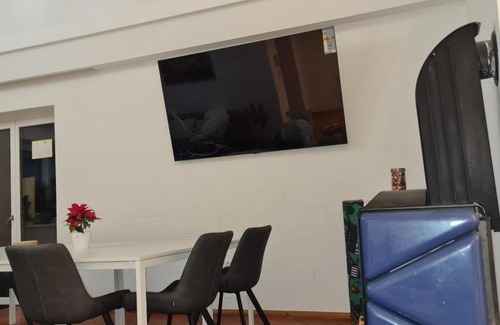 Ottnang am Hausruck Apartamento | Sarahs Village Apartment - Billiard und Kamingeflüster