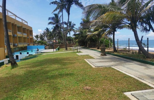 Uswetakeiyawa Hotel | Sarasa Beach Hotel