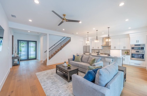 Arlington Park Casa | 2440 Arlington Park Luxury House