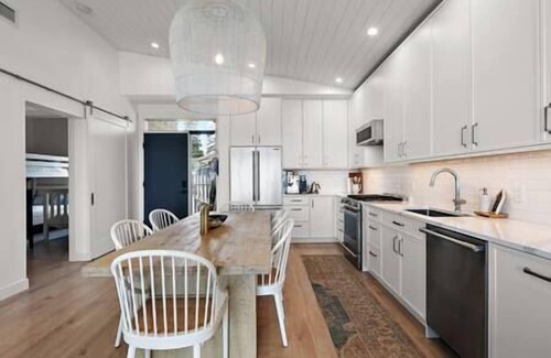 Black Creek Casa | Saratoga Beachfront Villa