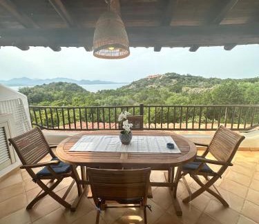 Li Cuncheddi Apartamento | Sardegna Costa Corallina Appartamento Luxury Vista Mare in splendido villaggio - IUN R6511