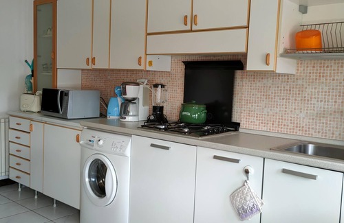 Capoterra Apartamento | Cerdeña sur, apartamento con jardín