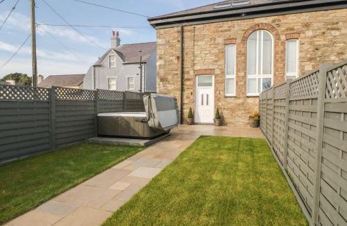 Malltraeth Casa | Sardis Chapel 1