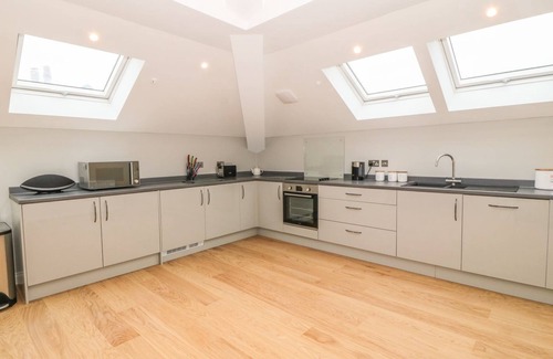 Malltraeth Cabaña | SARDIS CHAPEL 1, pet friendly, luxury holiday cottage in Malltraeth