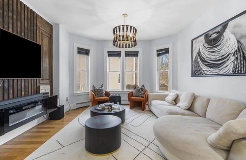 Asylum Hill Casa | Sargeant Street Sanctuary-4 bedroom home perfect for families