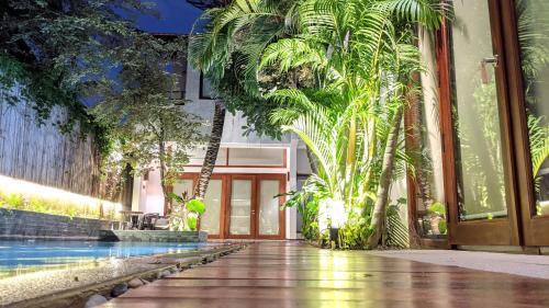 Sen Sok Hotel | Sarina Hotel & Villa