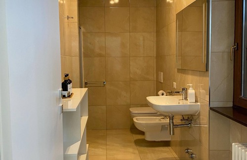 Saronno Apartamento | Saronno center hospital area 2 Near Milan Como and Malpensa