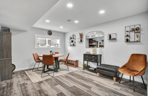 Saskatoon Casa | Saskatoon 5 bedroom-Big Gatherings-Patio-BBQ-Games Room