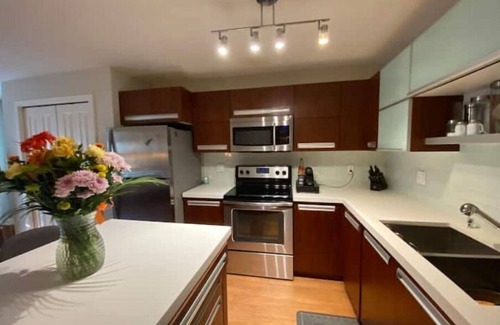 Saskatoon Apartamento | Saskatoon Cozy condo