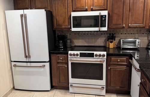 Gulfstream Beach Condominio | Satellite Beach Direct Oceanfront on the Sand renovado y actualizado