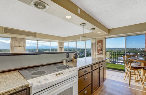 Southeast Colorado Springs Casa | Satellite Grand View