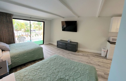 Treasure Island Hotel | Satellite Motel - Sweet Retreat 119