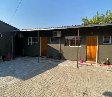 Rundu Cama Y Desayuno | Satoka Guest House