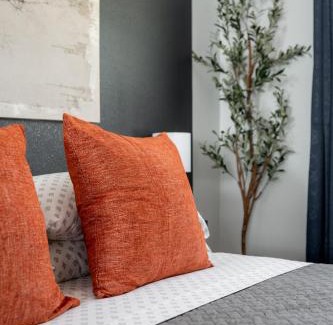 Johnson City Casa | Sauceda Cottage at Wrenwood Ranch, King Bed
