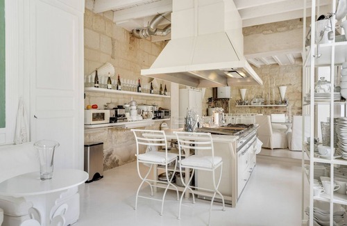 Saumur Villa | Saumur en Blanc - Cuatro Habitaciones Villa, Capacidad 8