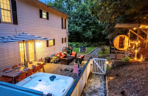 Leicester Casa | Finish The Summer With A Fun Asheville Escape!