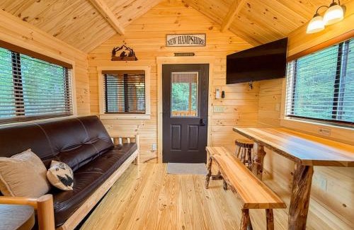 Lincoln Casa | SaunaHaus - Log Cabin plus Private Sauna by the Brook