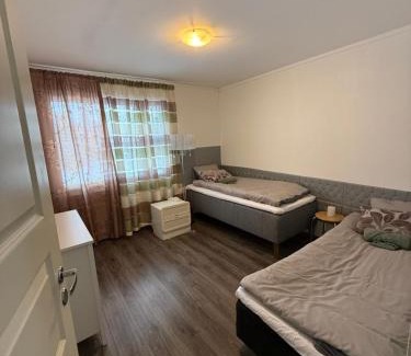 Karhula Apartamento | Saunallinen iso omakotitalo
