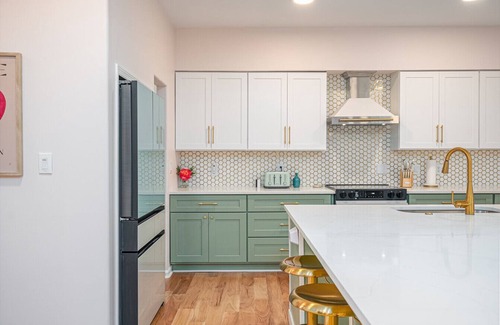 Savannah Casa | Savannah Dream House 4500 sqft w Elevator & more!