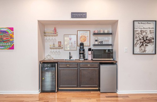 Savannah Casa | Savannah Dream House 4500 sqft w Elevator & more!