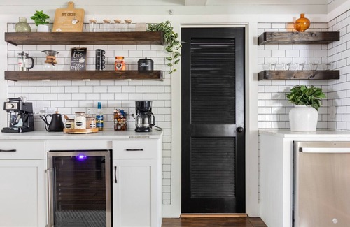 Isle of Hope Historic District Casa | Savannah Escape - A modern one