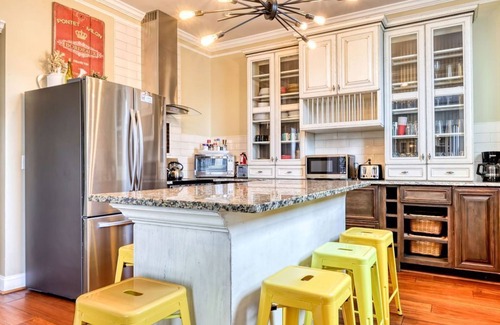 Old West Broad Neighborhood Casa | Savannah Frederick - 1st floor