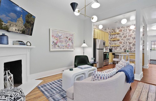 Dixon Park Condominio | Savannah Home * 2 bedroom * Firepit * Sleeps 4 * Dogs OK * Free Parking