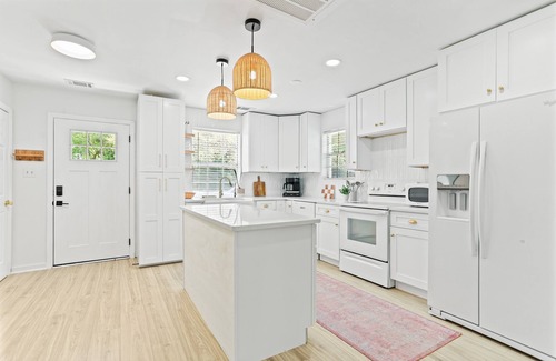 Savannah Casa | Savannah House, Getaway Near Tybee & Savannah, Sleeps 8