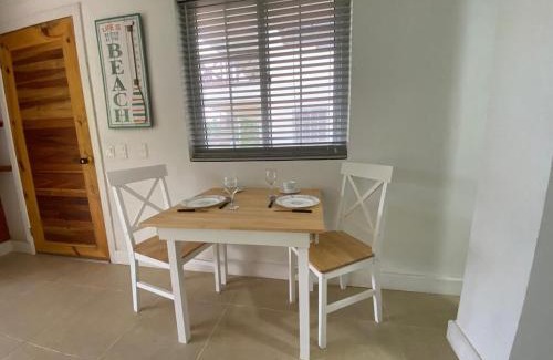 Punta Sur Apartamento | Savannah Inn 204 Studio AC,Wifi,TV,
