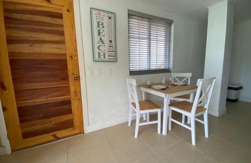 Punta Sur Apartamento | Savannah Inn Suite 102