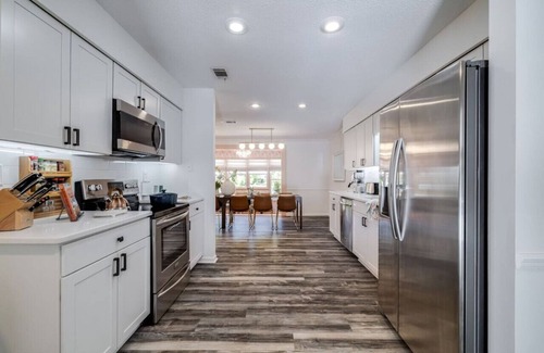 Savannah Casa | Savannah & Tybee Island Peach House! Pool + Hot Tub Game Room & Cabana
