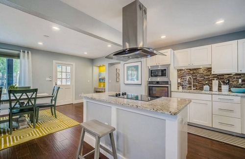 Paver Park Casa | Flash Deal:15% Off 3+ nights August only!