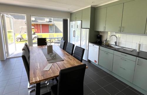 Farjestaden Apartamento | Saxnäs Ferieboende Odin