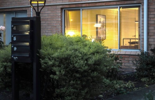 Sandy Bay Apartamento | Sayer Gardens Apartment with access to rental car