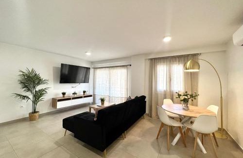 Poligono Alameda Apartamento | Scala & balcony by ELE Apartments