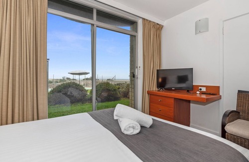 Scamander Hotel | Scamander Beach Resort