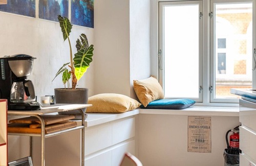 Norrebro Apartamento | Scandi Quirk: Hip Location & Raw Charm