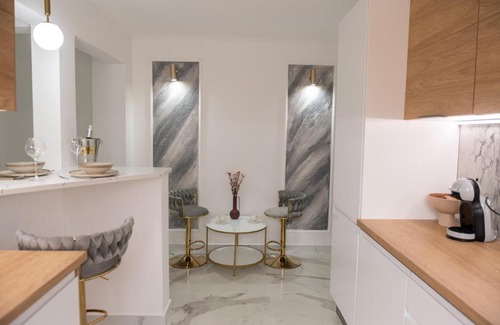 Piatra Neamt Apartamento | Scandinavia Apartment 2