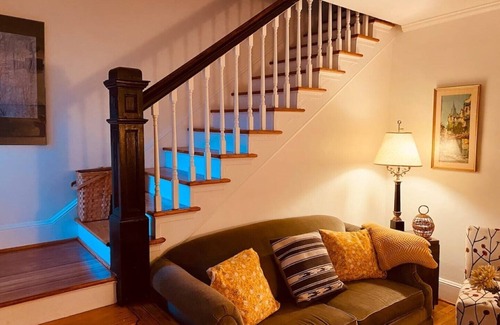 Old Town Winchester Apartamento | Scarborough Fair walk to downtown two story apt