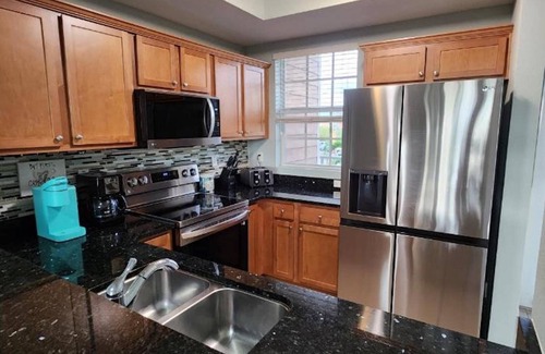 Ruskin Casa | Fabulous 2-Bedroom Canalside Townhome in Little Harbor Resort
