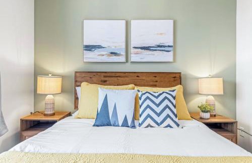 Harvie Heights Casa | Scenic 2BR Haven with MTN Views Near DT Banff