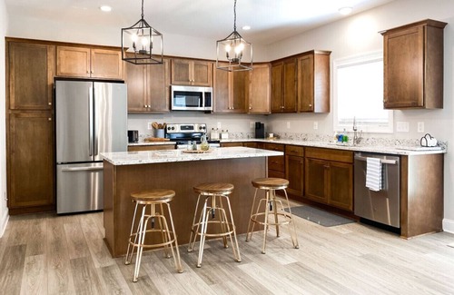 Forest Casa | Scenic 3-Bed Home - Modern, Serene, Keyless Entry!