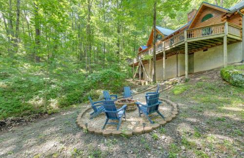 Sapphire Casa | Scenic Blue Ridge Cabin Rental with Resort Amenities