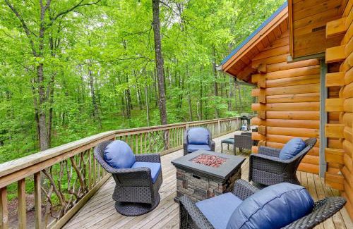 Sapphire Casa | Scenic Blue Ridge Cabin Rental with Resort Amenities