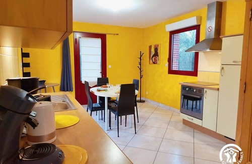 Mayenne Cabaña | Escapada Tranquila: Gîte Rural con Vista, Estanque y Actividades Cerca de Laval