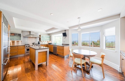 Rowland Heights Casa | Scenic City Views near DISNEYLAND and DTLA (sleeps 16)
