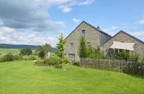 Stoumont Casa | Scenic Cottage in Rahier