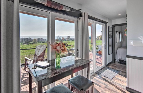 Pine Grove Casa | 'Scenic Escapes' Romantic Pine Grove Getaway!